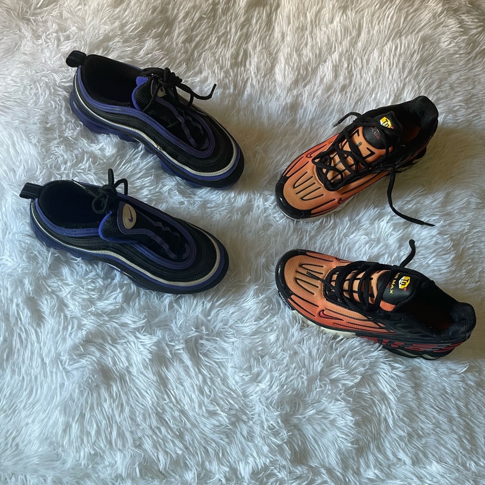 Nike Bundle . Nike bundle. Back to school . Get your bundles NoW .